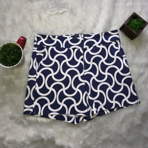 Melly M Pants - MELLY M pattern blue and white shorts