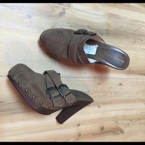 Dana Buchman Heeled Clogs