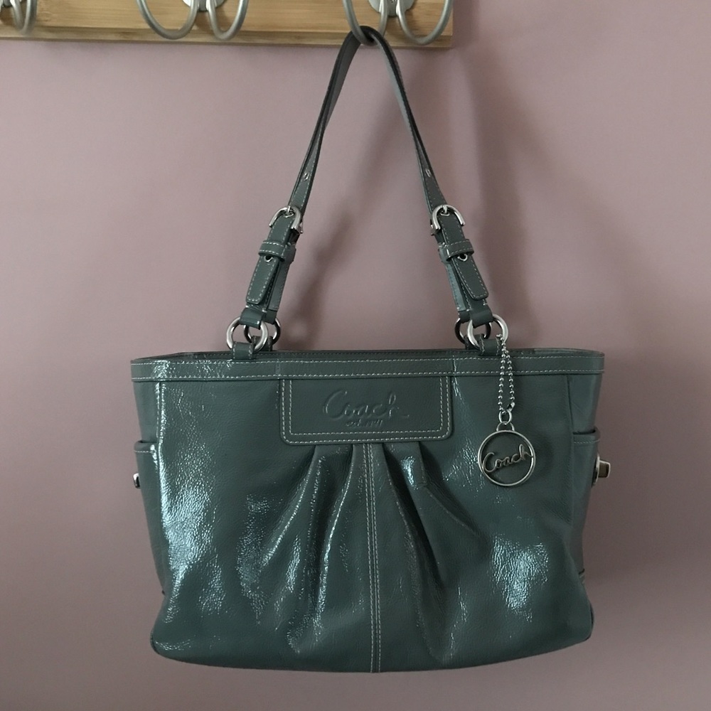 Coach Handbag - Picture 2 of 8