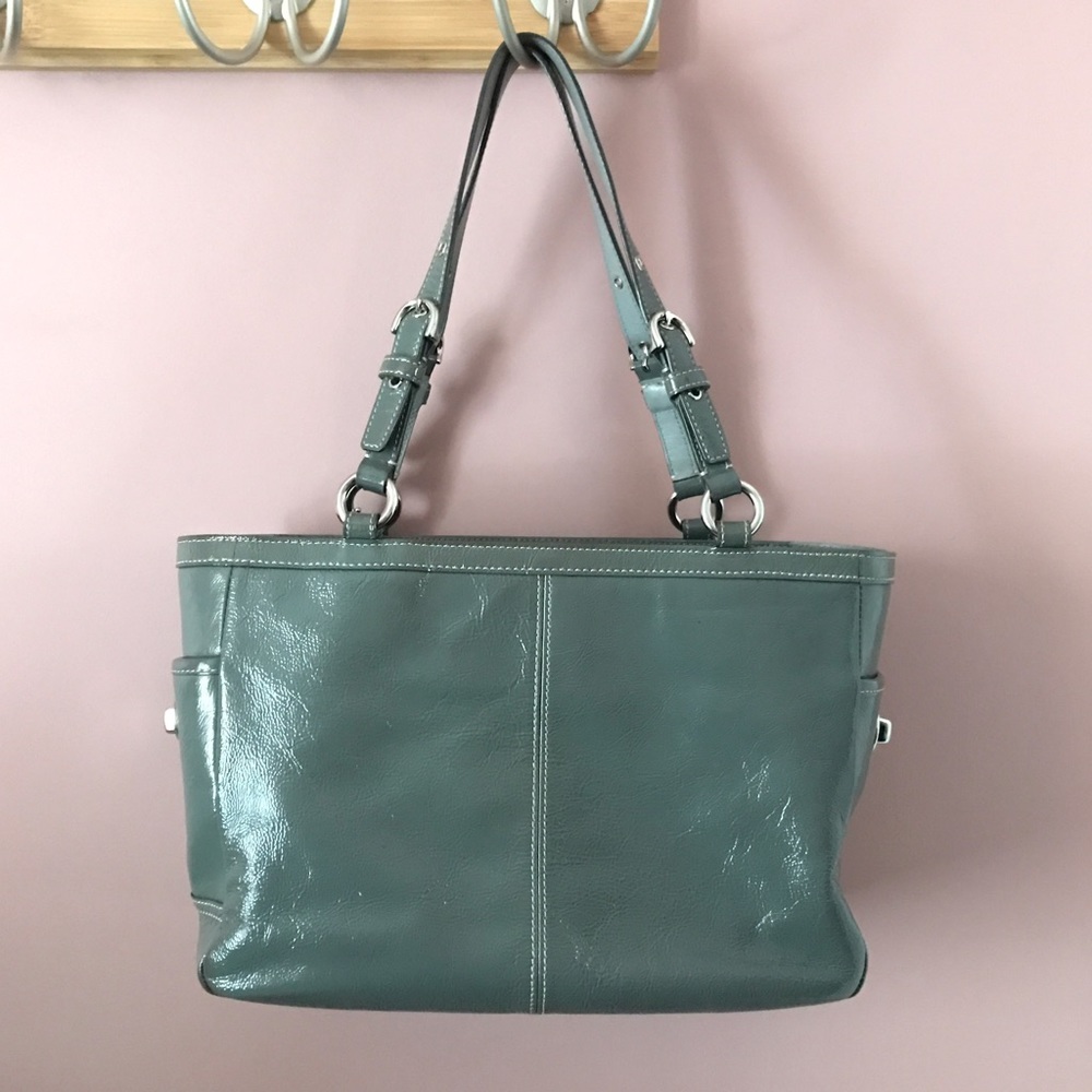 Coach Handbag - Picture 3 of 8