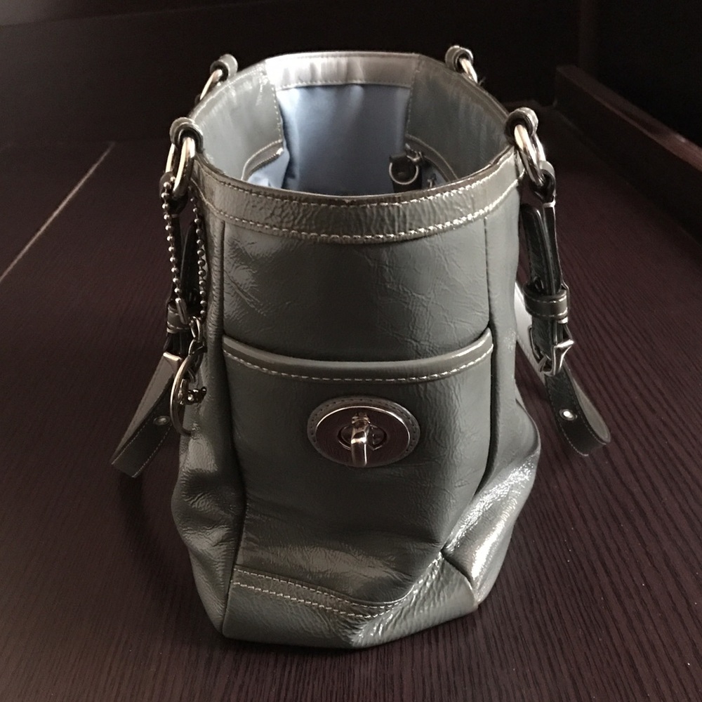 Coach Handbag - Picture 4 of 8