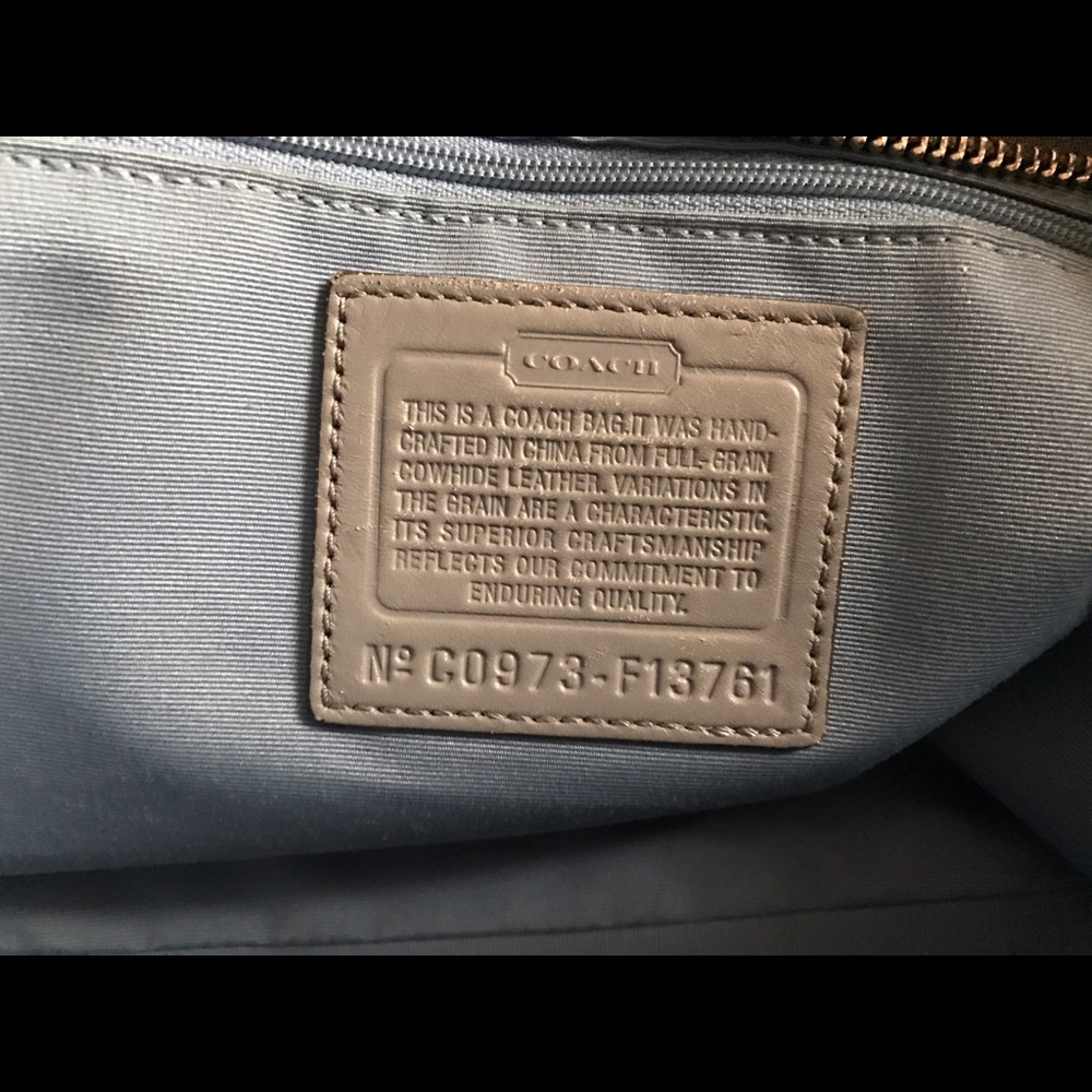 Coach Handbag - Picture 6 of 8