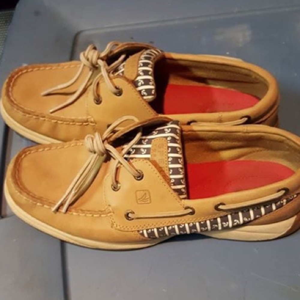 Sperry boat shoes