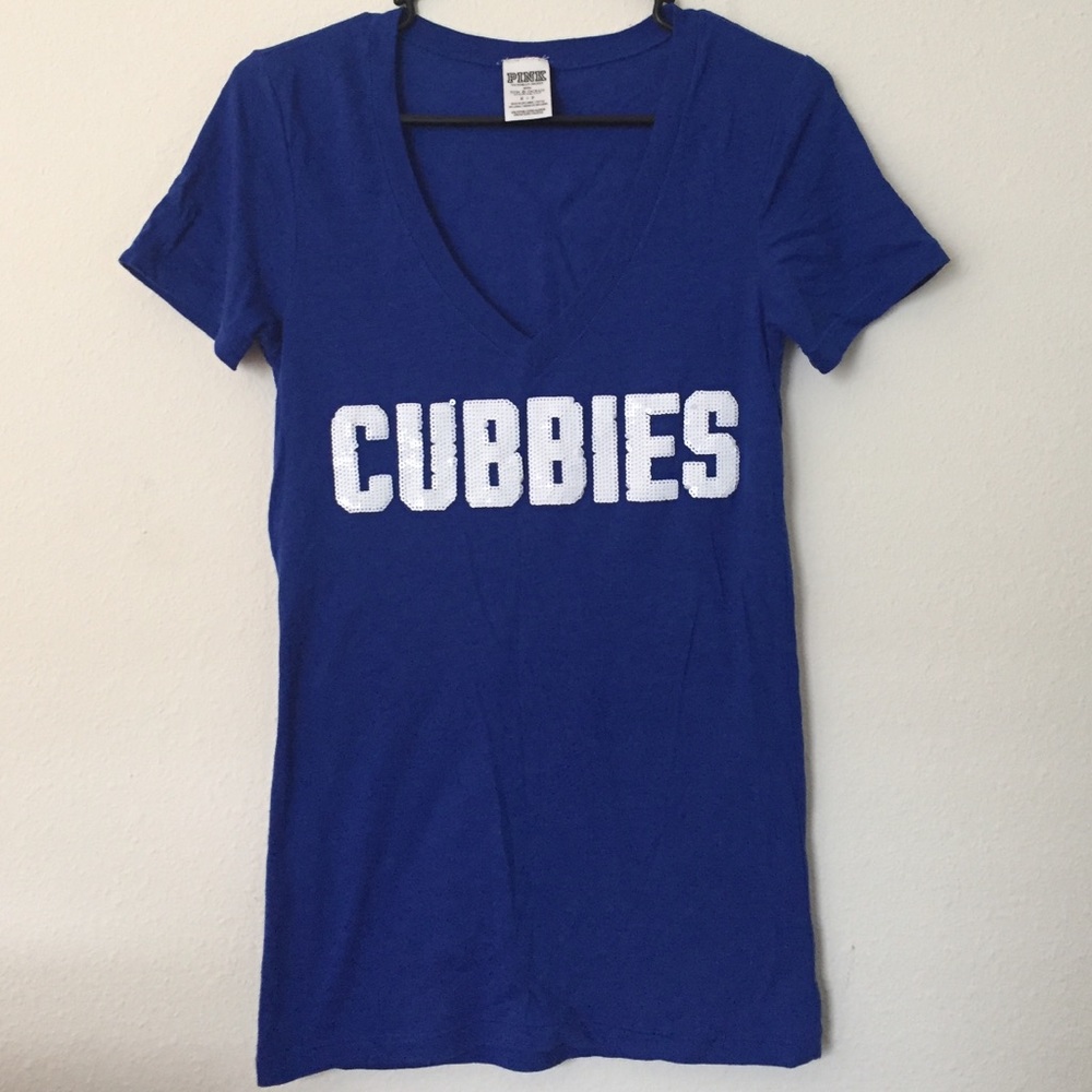 Chicago Cubs v-neck tee