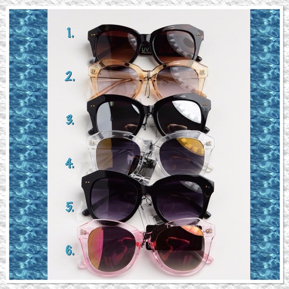 Boutique Accessories - Fashion Sunglasses w/silky protective case Boutique Accessories - Fashion Sunglasses w/silky protective case