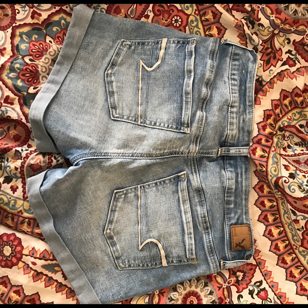 American Eagle Midi shorts