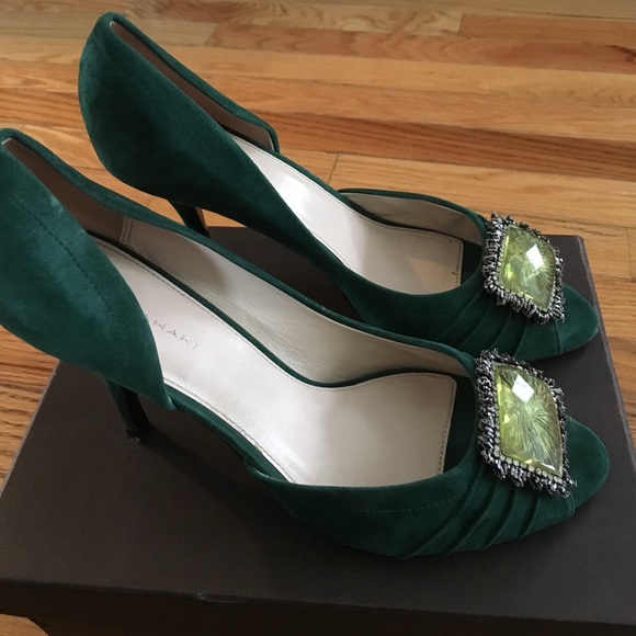 🔹Final Sale🔹Elie Tahari suede peep toe pumps - Picture 2 of 4