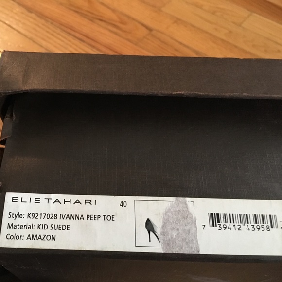 🔹Final Sale🔹Elie Tahari suede peep toe pumps - Picture 4 of 4