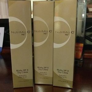 Arbonne Reality SPF 8 Day Creme