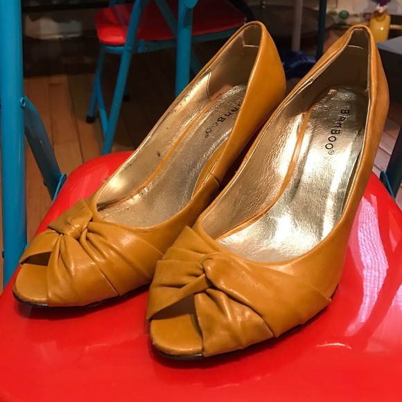 Open Toe Pump - Picture 2 of 4