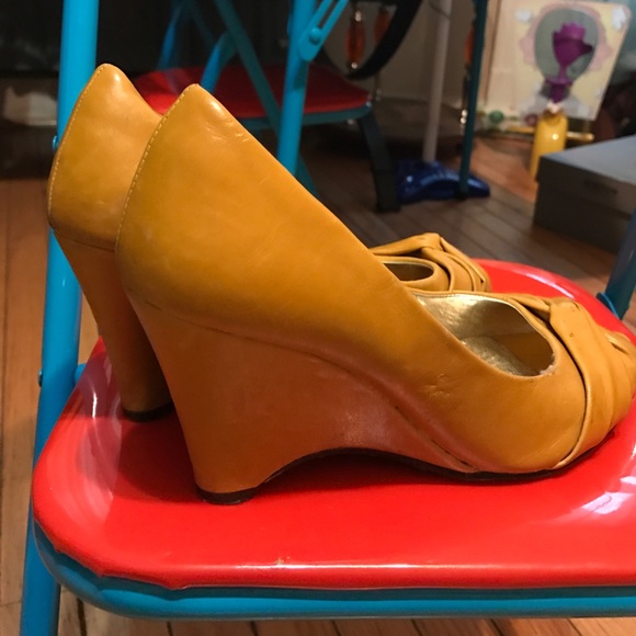 Open Toe Pump - Picture 4 of 4