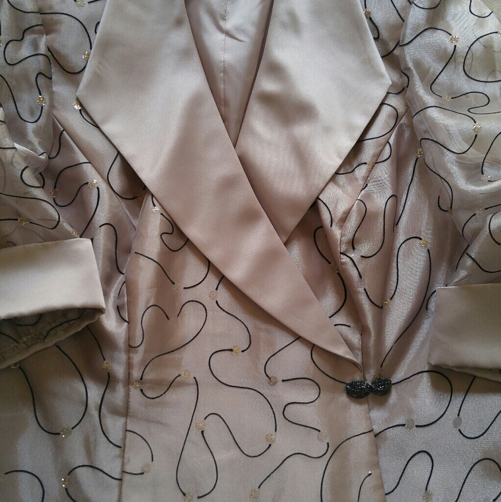 Champagne jacket, sheer 3/4 sleeves, satin lapel