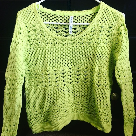 Crochet sweater - Picture 1 of 1