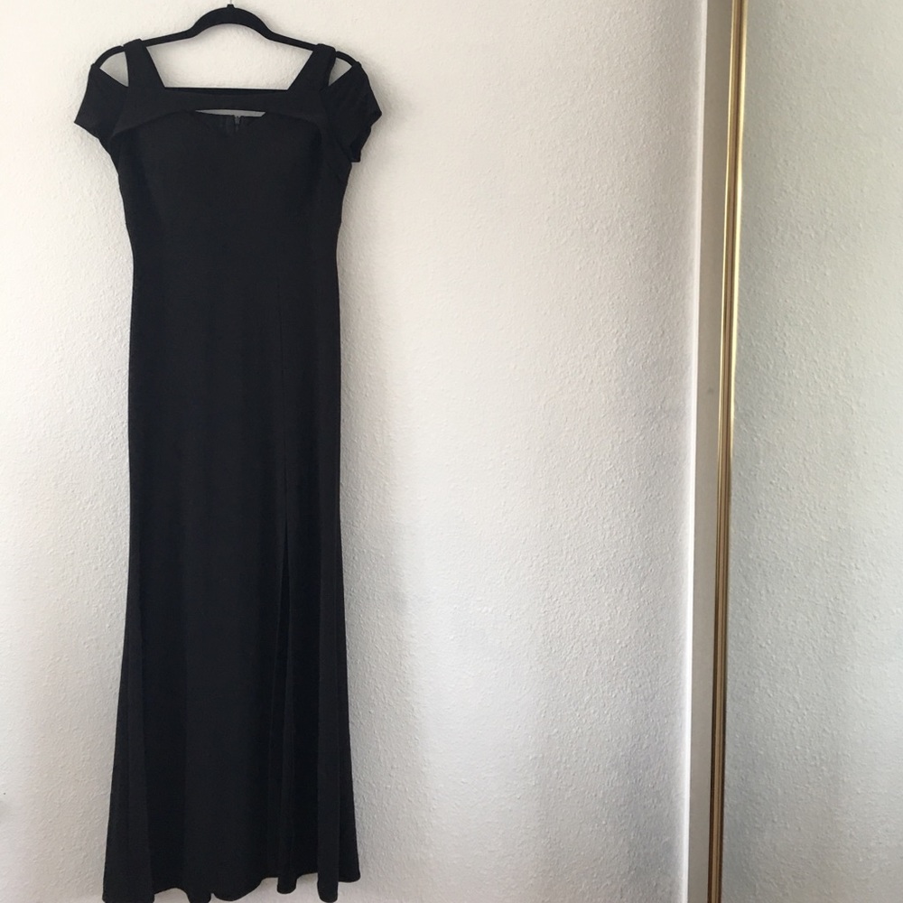 Gorgeous floor length dress sz 4P