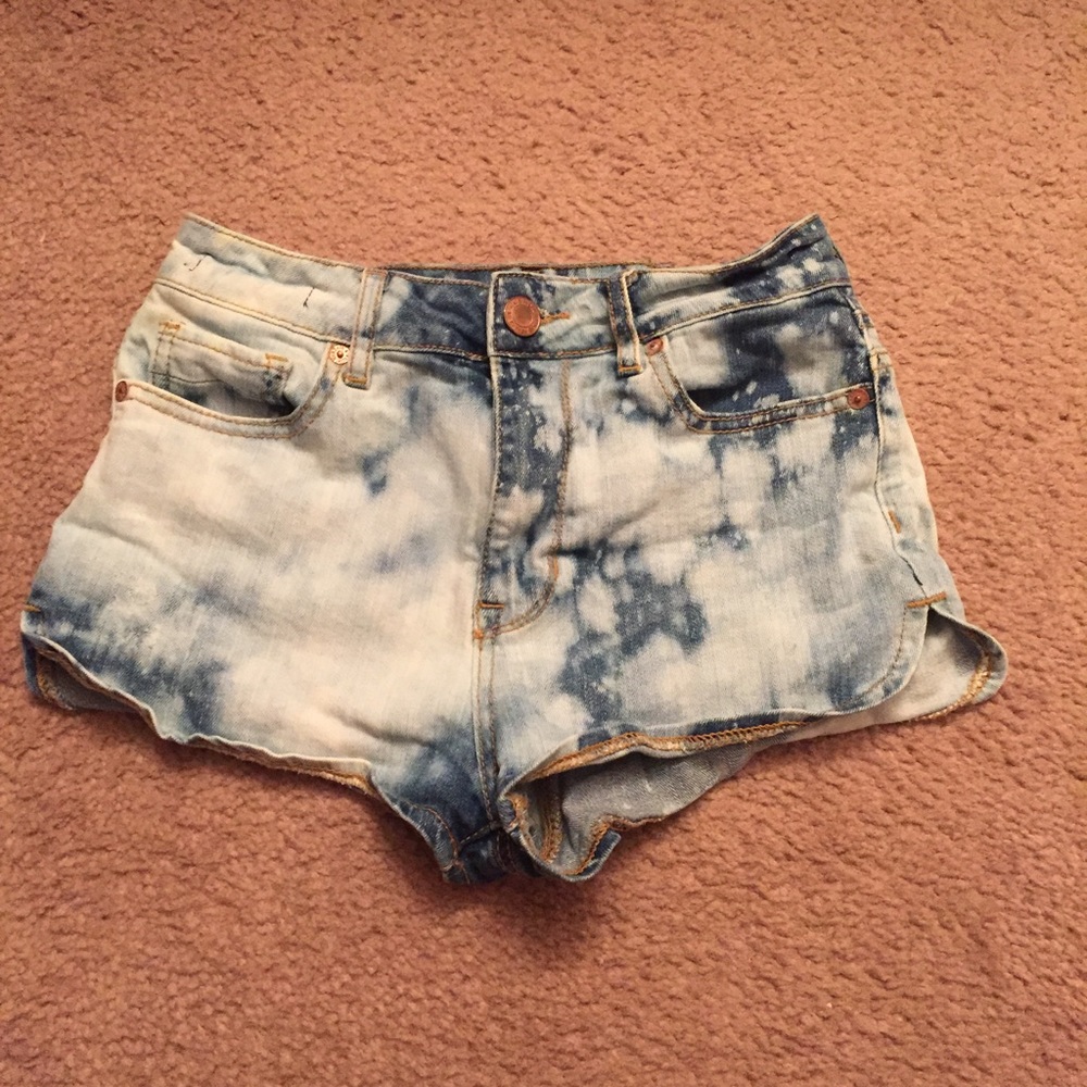 Kendall and Kylie Custom Acid Wash Shorts Size 3
