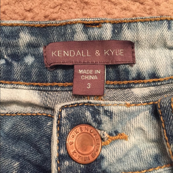 Kendall and Kylie Custom Acid Wash Shorts Size 3 - Picture 3 of 5