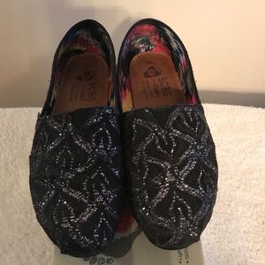 BOBS size 9.5, black and sparkly!
