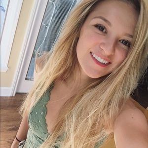 Meet your Posher, Serena