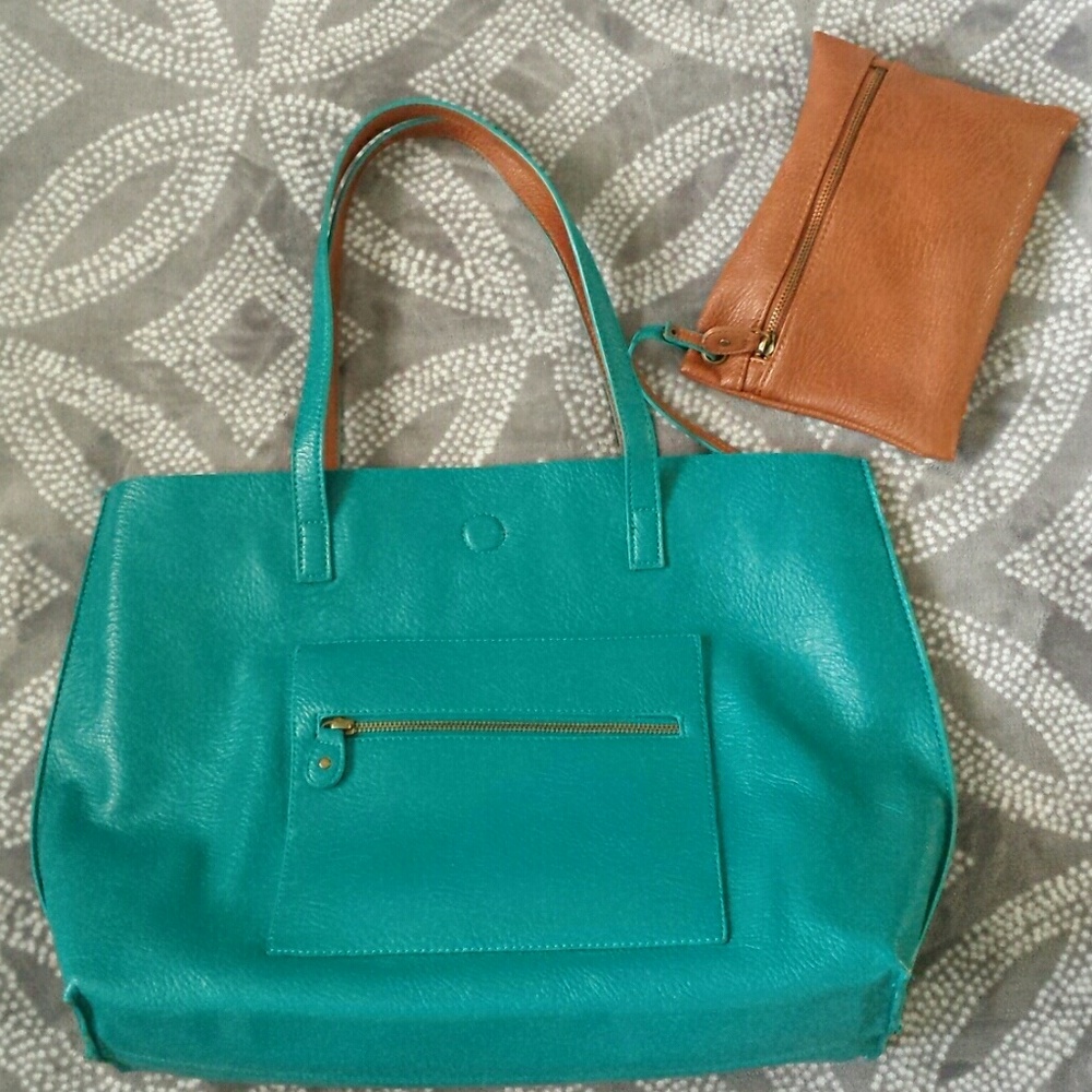 🎉LAST CHANCE🎉Reversible Tote