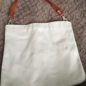 Leather shoulder/crossbody bag