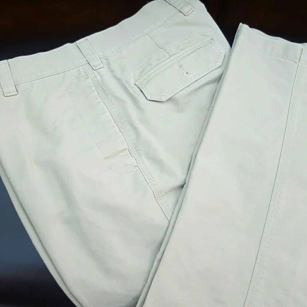 Men's IZOD khakis