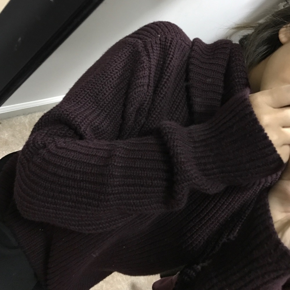 Thick knit A&F turtleneck sweater