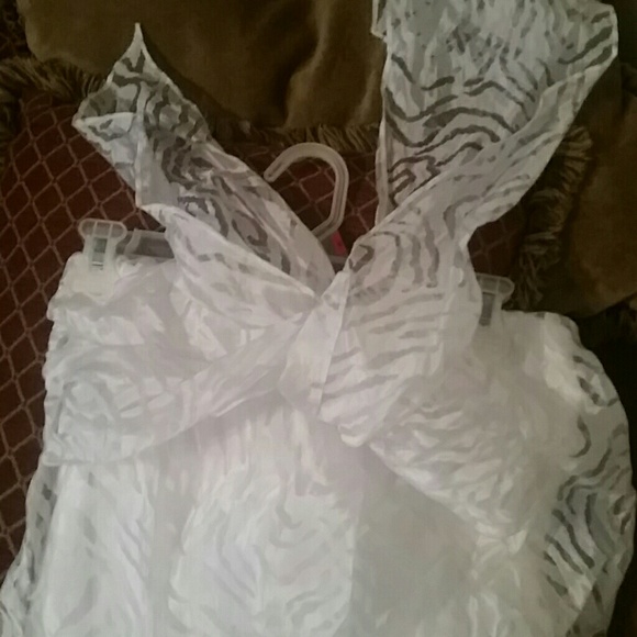 CAN WE SAY, WHITE PARTY SEXY DRESS! π π - Picture 4 of 5