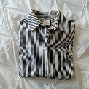 Rochelle Behrens the Shirt