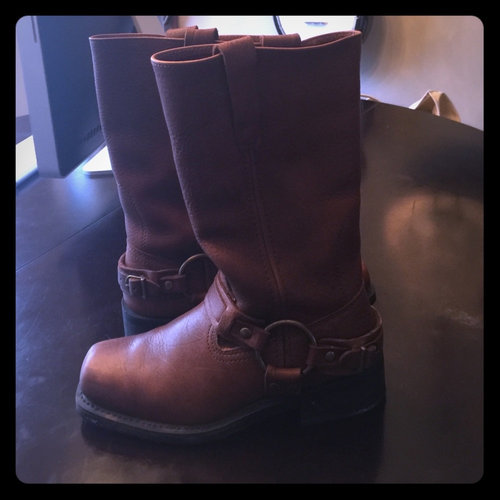 SOLD - Justin authentic leather boots