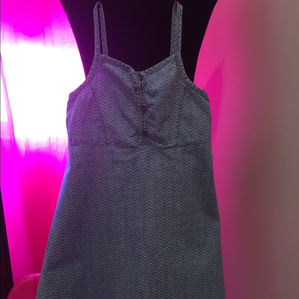 OLD NAVY DRESS👗 - Picture 2 of 4