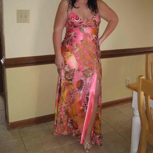 Floral Beaded Pink Cache dress Prom size 12 - Picture 4 of 4