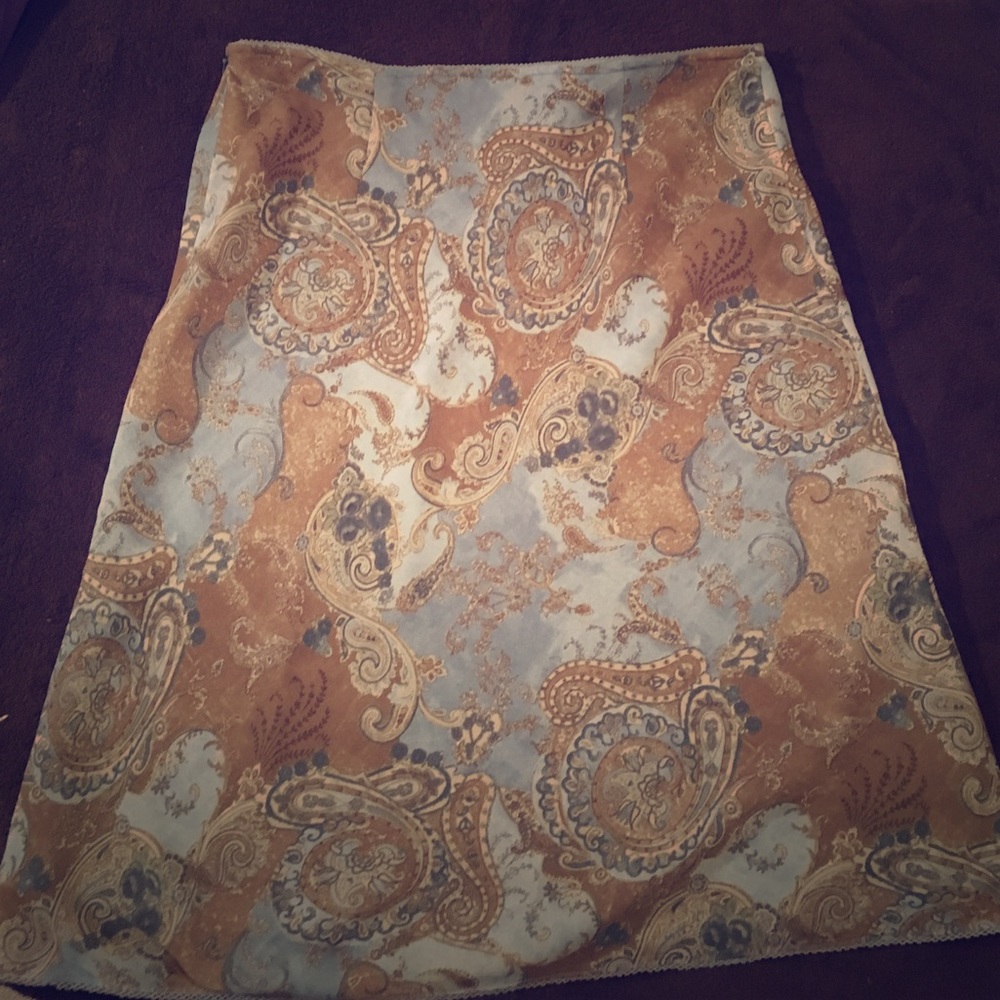 Old Navy Skirt -size 10.