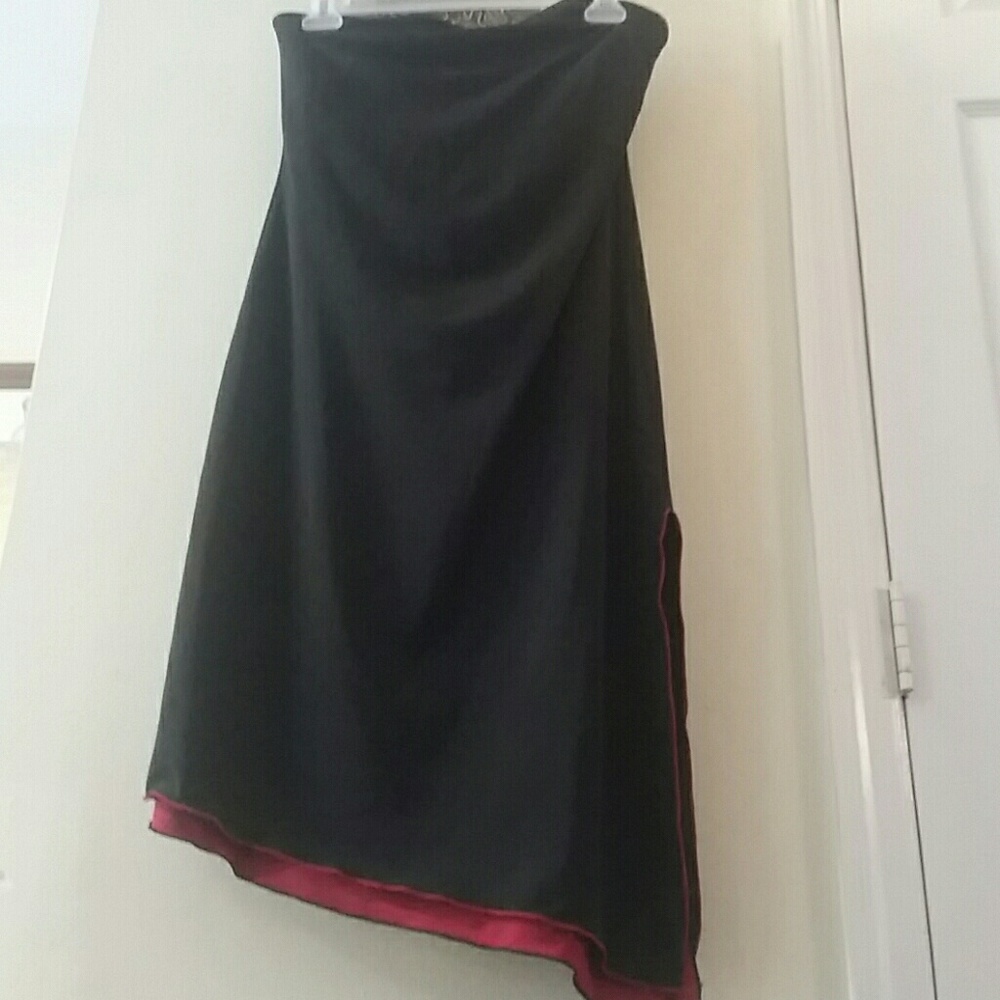 EXTREMELY CLASSY/SEXY EXPRESS DRESS! HEAD TURNING!