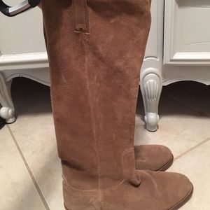 Tan suede Frye knee-high boots, 6B