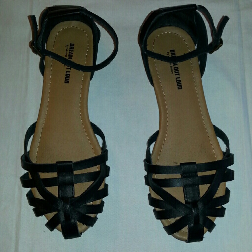 Black sandal