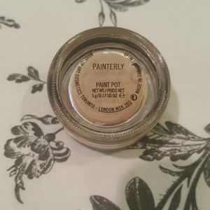 M.A.C. paint pot