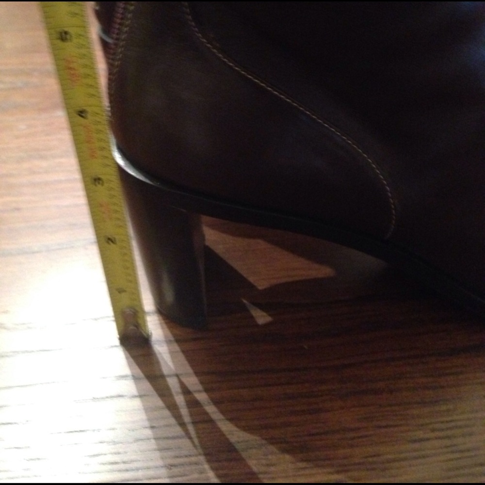 Gucci dark brown boots - Picture 3 of 4