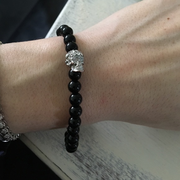 Nwot black and silver skull bracelet - Picture 3 of 3