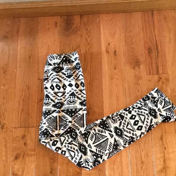 J&K Pants - J&K leggings Size Small