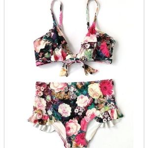 *NEW NEVER WORN* high waisted bikini