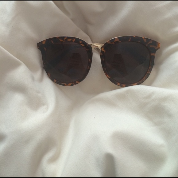 Tortoise shell Sunglasses - Picture 1 of 1