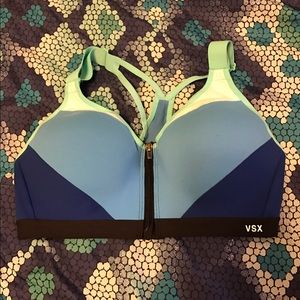 34D Maximum Support Victoria's Secret Sports Bra