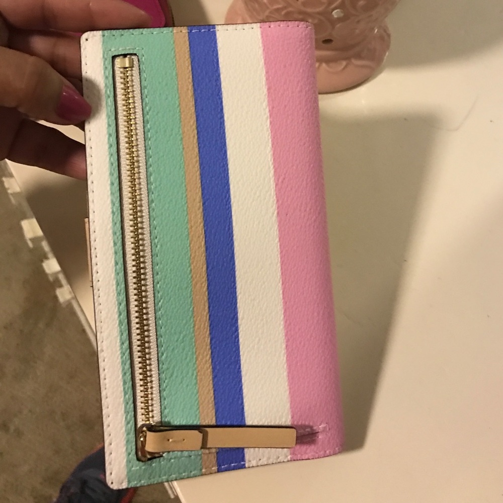 Kate Spade - Picture 3 of 3