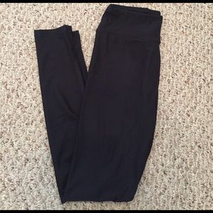 Lularoe Solid Black Leggings