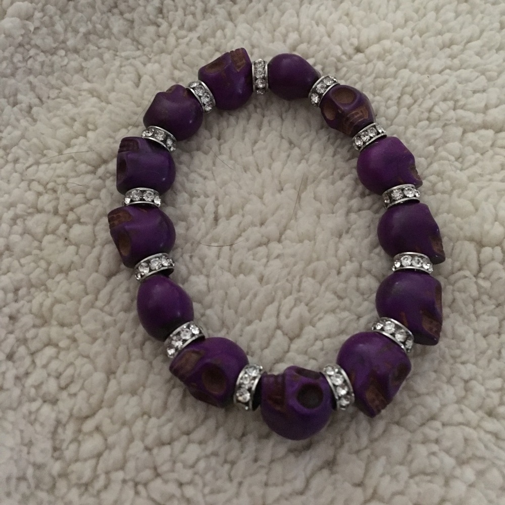 NWOT Large purple skull rhinestone bracelet