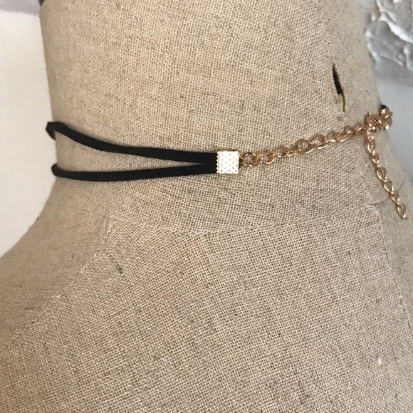 Dbl layer black geo gold charm choker - Picture 2 of 2
