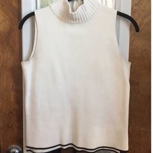 NWOT Zara white ara turtleneck top size M