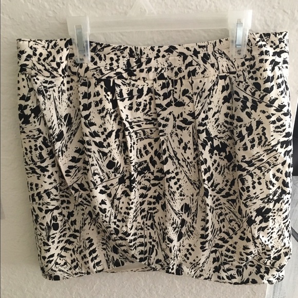 🌻Forever 21🌻 - Picture 1 of 2