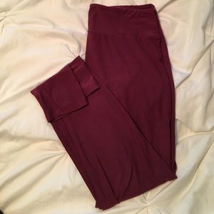 Lularoe Tall and Curvy TC Leggings plum purple