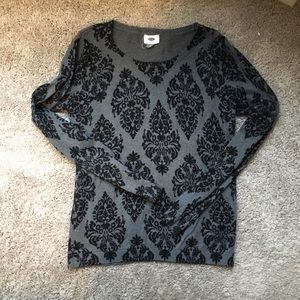 Old Navy Grey Sweater with Design